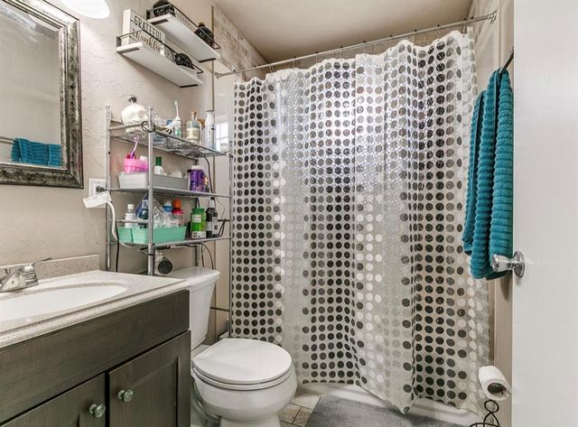 411 E Chestnut, Noble, OK 73068