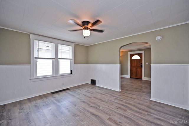 1820 De Armand Avenue, Cincinnati, OH 45239