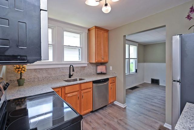 1820 De Armand Avenue, Cincinnati, OH 45239
