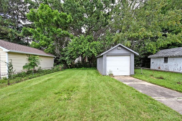 1820 De Armand Avenue, Cincinnati, OH 45239