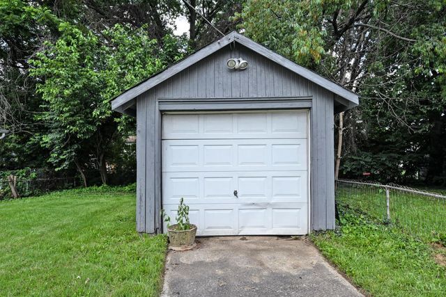 1820 De Armand Avenue, Cincinnati, OH 45239