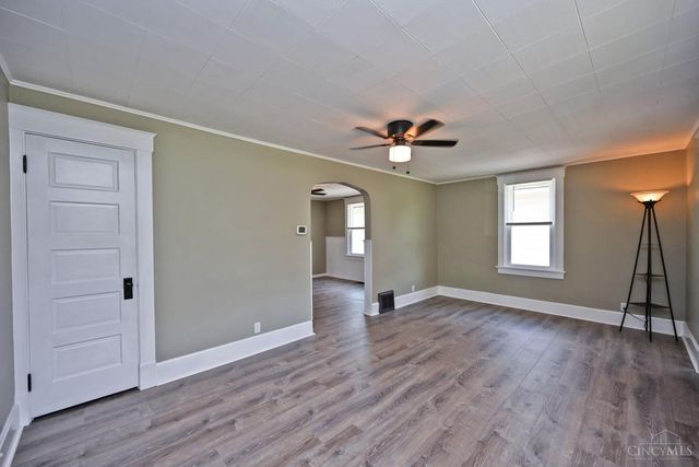 1820 De Armand Avenue, Cincinnati, OH 45239