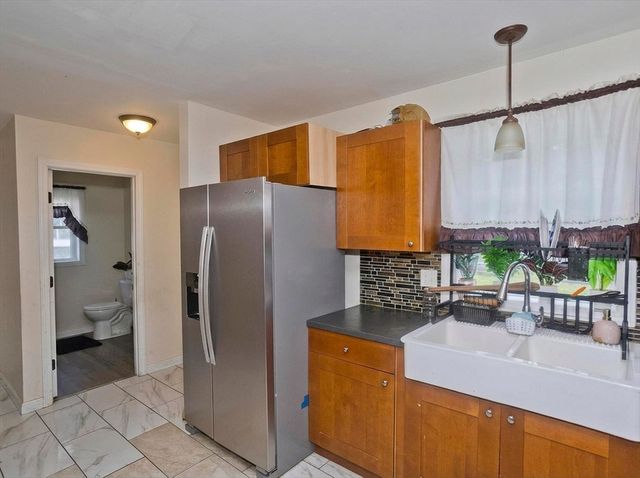 175 Bloomfield Street, Springfield, MA 01108