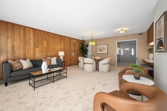 2660 Gondar Avenue, Long Beach, CA 90815