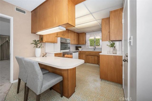 2660 Gondar Avenue, Long Beach, CA 90815