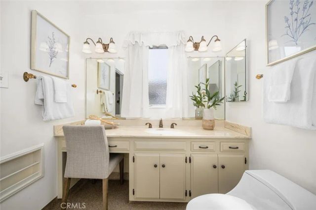 2660 Gondar Avenue, Long Beach, CA 90815