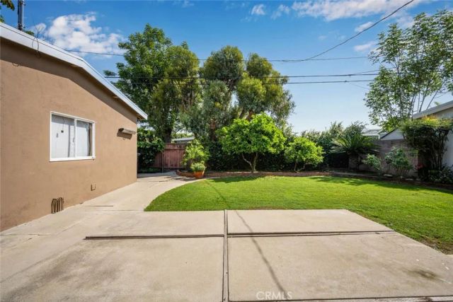 2660 Gondar Avenue, Long Beach, CA 90815