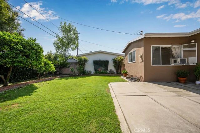 2660 Gondar Avenue, Long Beach, CA 90815