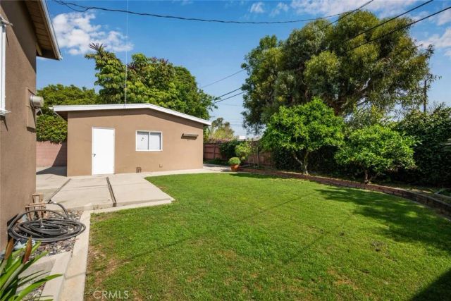 2660 Gondar Avenue, Long Beach, CA 90815