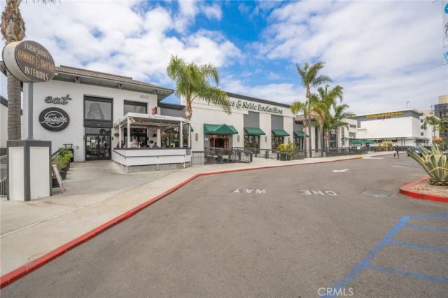 2660 Gondar Avenue, Long Beach, CA 90815