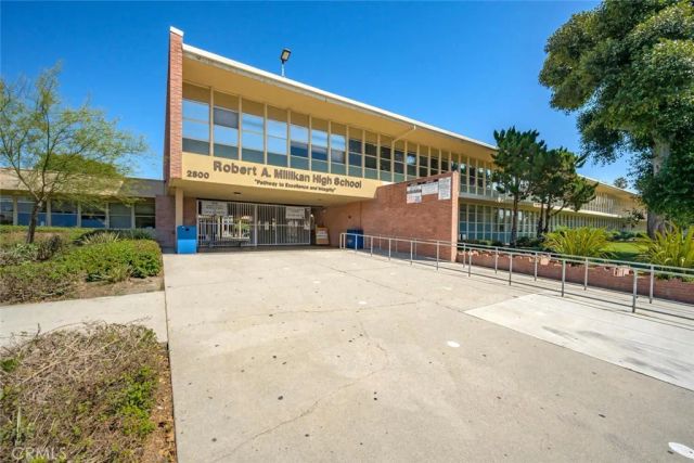 2660 Gondar Avenue, Long Beach, CA 90815