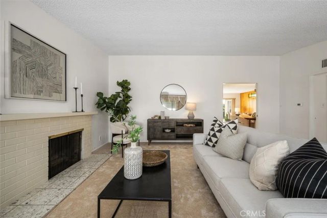 2660 Gondar Avenue, Long Beach, CA 90815