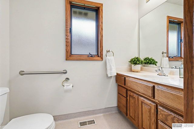 12329 Franklin Street, Omaha, NE 68154