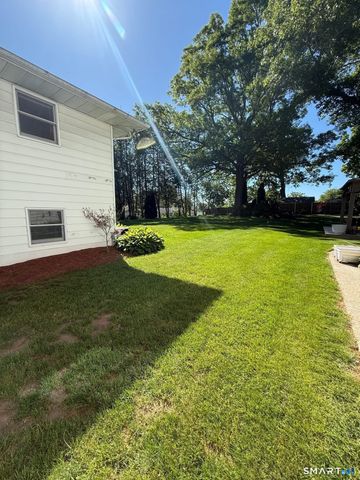 21 Cheryl Drive, Waterbury, CT 06708