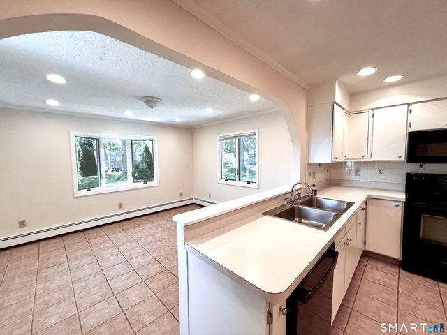 21 Cheryl Drive, Waterbury, CT 06708