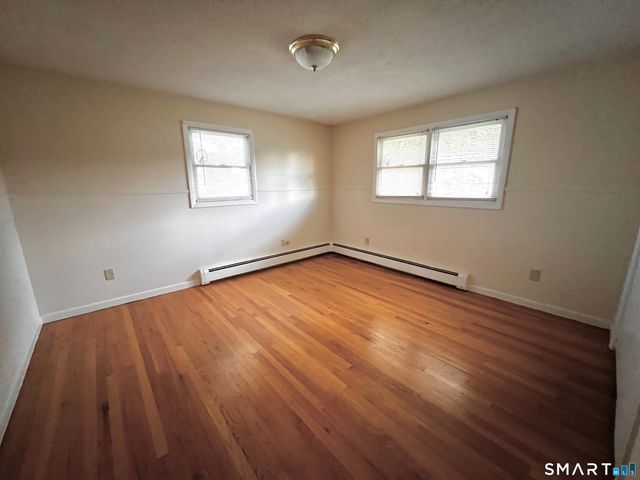 21 Cheryl Drive, Waterbury, CT 06708