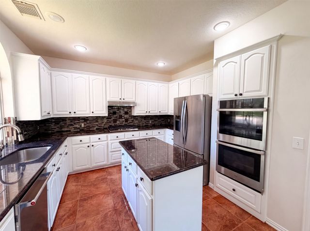 3106 Westshore Drive, Rowlett, TX 75088
