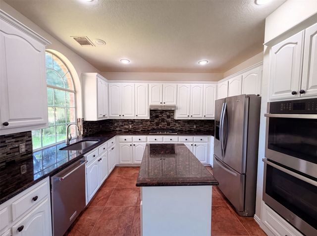 3106 Westshore Drive, Rowlett, TX 75088
