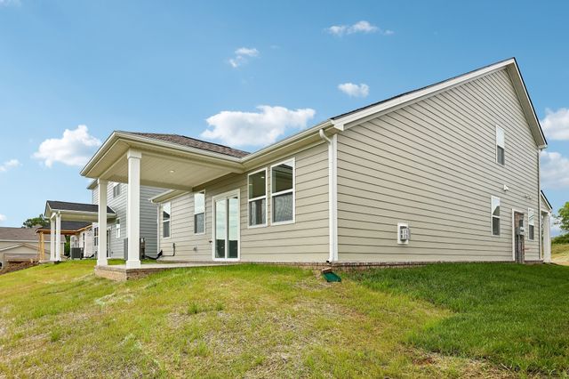 1087 Large Poppy Dr, La Vergne, TN 37086