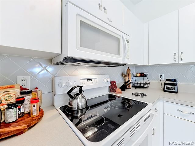 735 W Toucan Loop, Hernando, FL 34442
