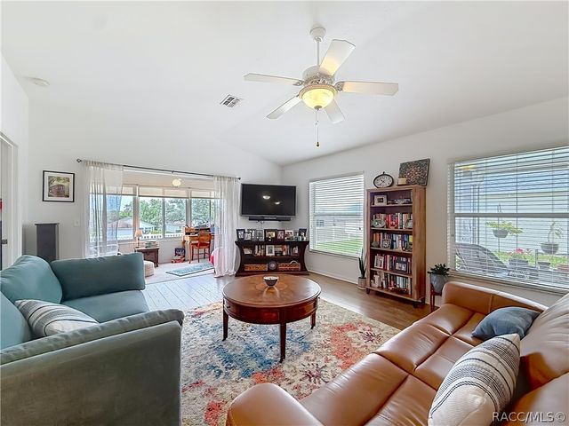 735 W Toucan Loop, Hernando, FL 34442