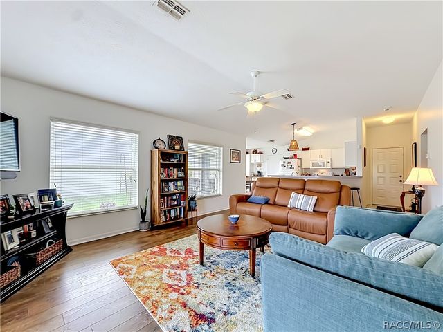735 W Toucan Loop, Hernando, FL 34442