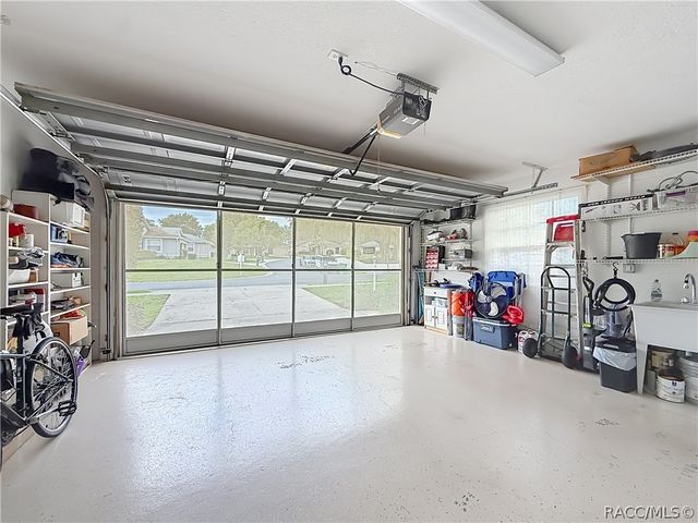 735 W Toucan Loop, Hernando, FL 34442