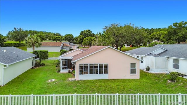 735 W Toucan Loop, Hernando, FL 34442