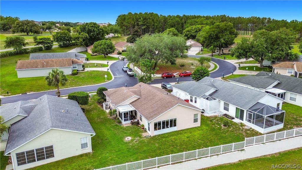 735 W Toucan Loop, Hernando, FL 34442
