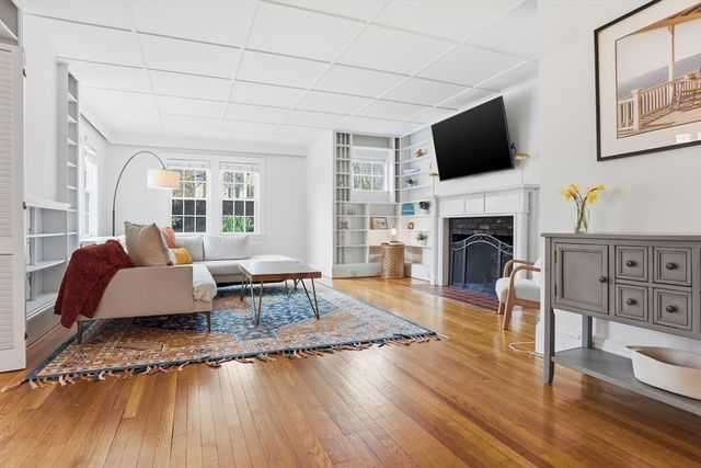 33 Blake Circle, Marlborough, MA 01752