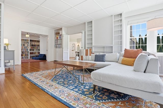 33 Blake Circle, Marlborough, MA 01752