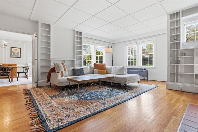 33 Blake Circle, Marlborough, MA 01752