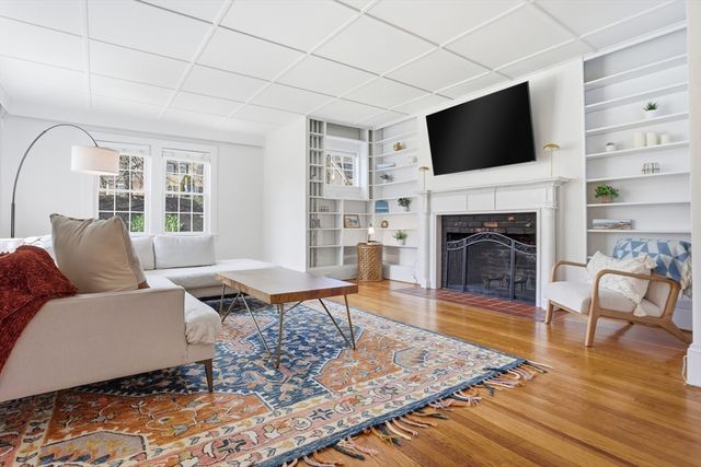 33 Blake Circle, Marlborough, MA 01752