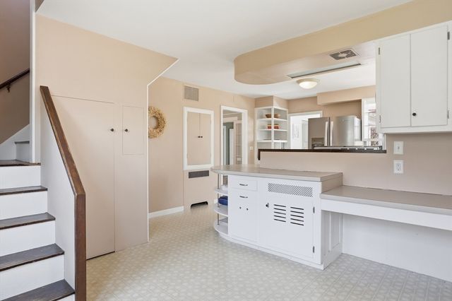 33 Blake Circle, Marlborough, MA 01752