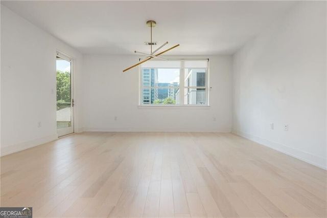 775 Juniper Street NE 515, Atlanta, GA 30308