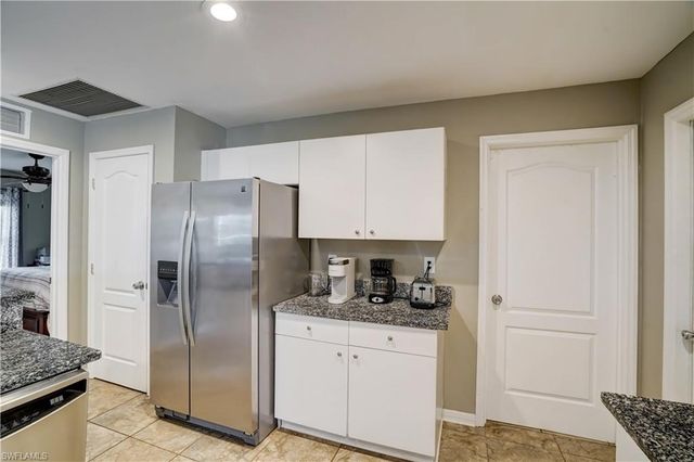 1427 Juanita PL, Cape Coral, FL 33909