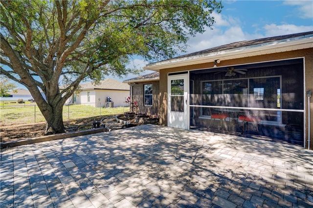 1427 Juanita PL, Cape Coral, FL 33909
