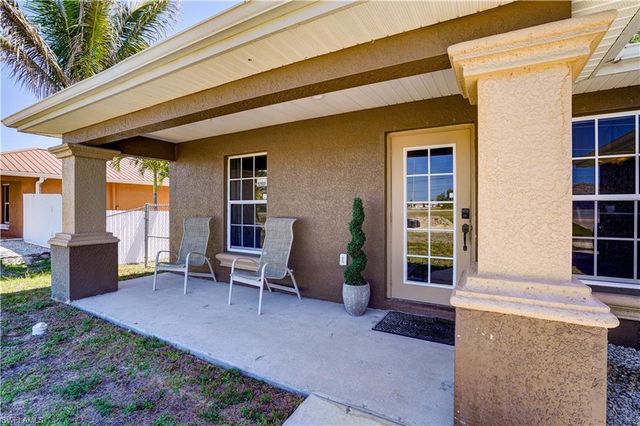 1427 Juanita PL, Cape Coral, FL 33909