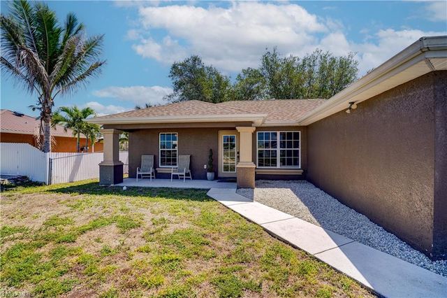 1427 Juanita PL, Cape Coral, FL 33909
