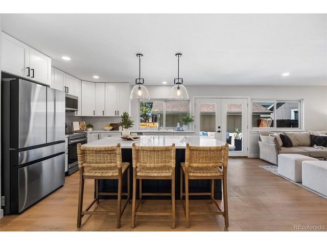 7570 S Rosemary Cir, Centennial, CO 80112