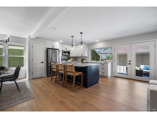 7570 S Rosemary Cir, Centennial, CO 80112