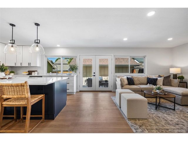 7570 S Rosemary Cir, Centennial, CO 80112
