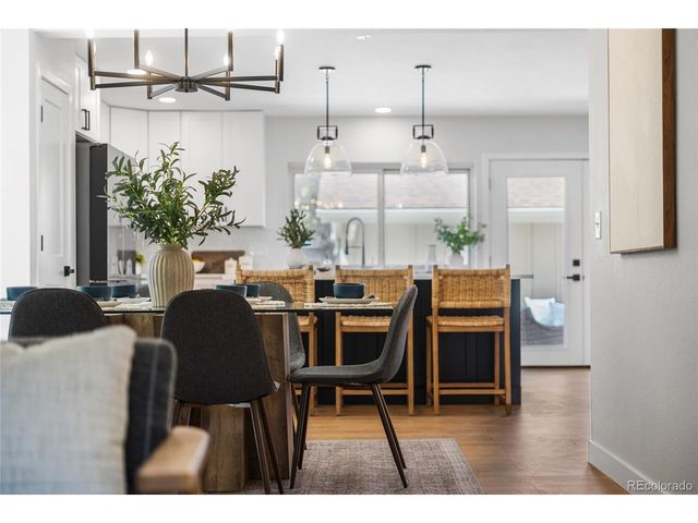 7570 S Rosemary Cir, Centennial, CO 80112