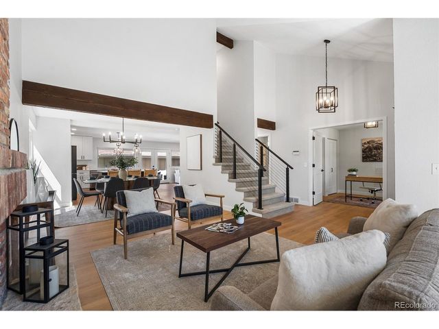 7570 S Rosemary Cir, Centennial, CO 80112