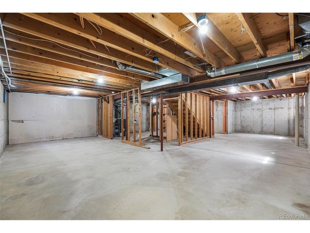 7570 S Rosemary Cir, Centennial, CO 80112