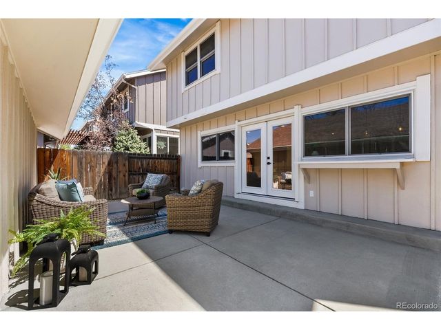 7570 S Rosemary Cir, Centennial, CO 80112