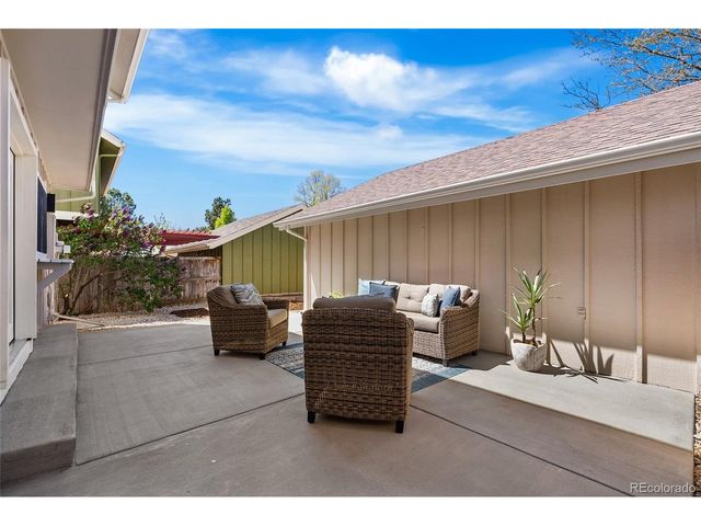 7570 S Rosemary Cir, Centennial, CO 80112