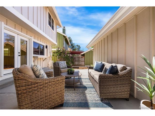 7570 S Rosemary Cir, Centennial, CO 80112