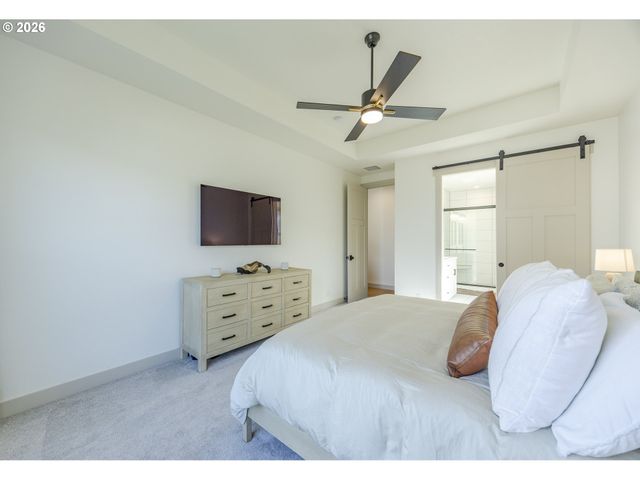 32767 COBURG CREEK Dr, Coburg, OR 97408