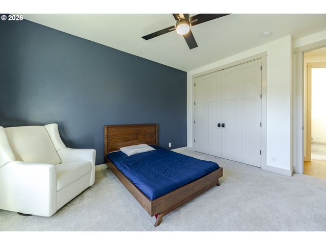 32767 COBURG CREEK Dr, Coburg, OR 97408